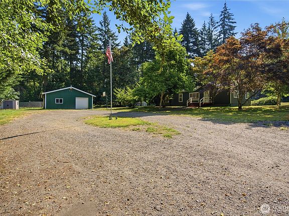 3rd image of 5536 NE Falcon Ridge Lane