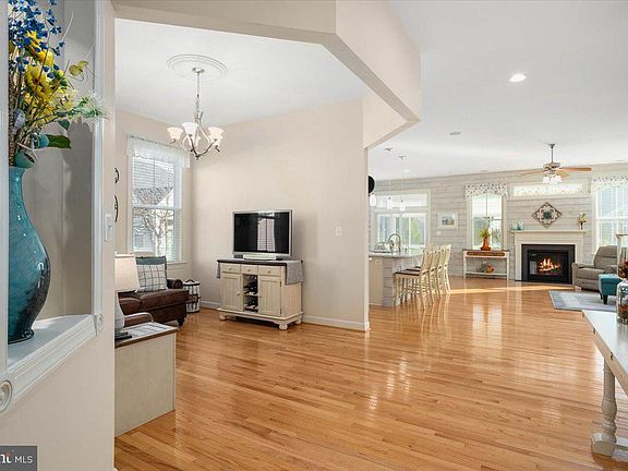 5th image of 17905 Torry Pines Pl