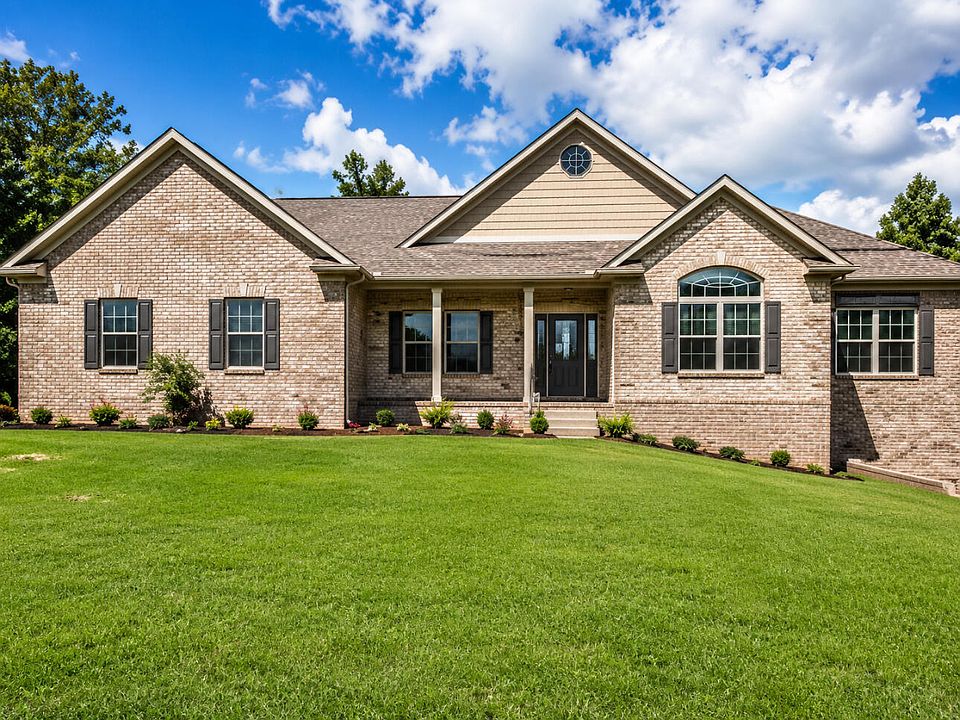 1st image of 72 Desha Dr