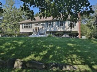 14 Concord St #R, Wilmington, MA 01887