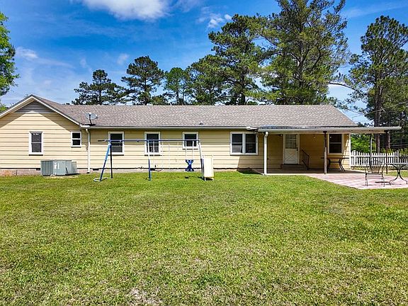 4th image of 62 Crabapple Dr