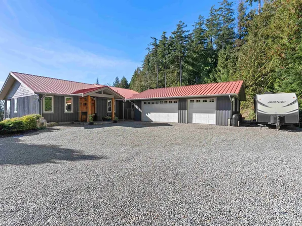 2440 Sunshine Coast Hwy, Sunshine Coast, BC V0N 2W4