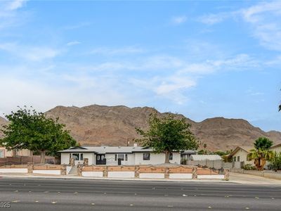 706 N Hollywood Blvd, Las Vegas, NV, 89110
