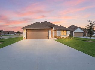 816 Haley St, Springtown, TX 76082