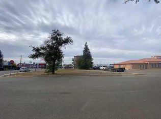 603 1st St W, Brooks, AB T1R 0N3