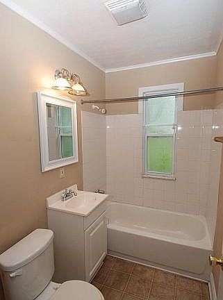 4th image of 8764 McGlothlin St