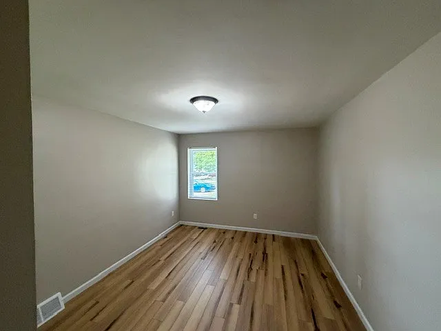 3512 W 26th St #814-453-5096 — Photo 7