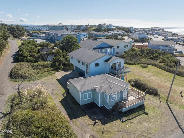 565 SW 4th St, Newport, OR 97365