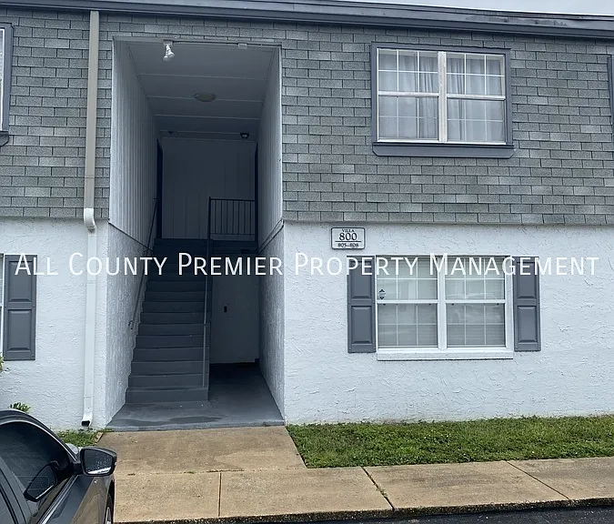 1000 S Semoran Blvd #806 — Photo 1