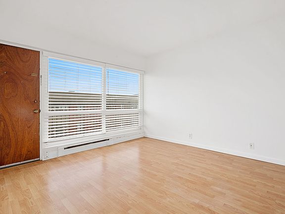 5th image of 1100 Queen Anne Ave N #304