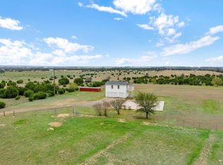 126 Floss Farms Dr, Florence, TX 76527