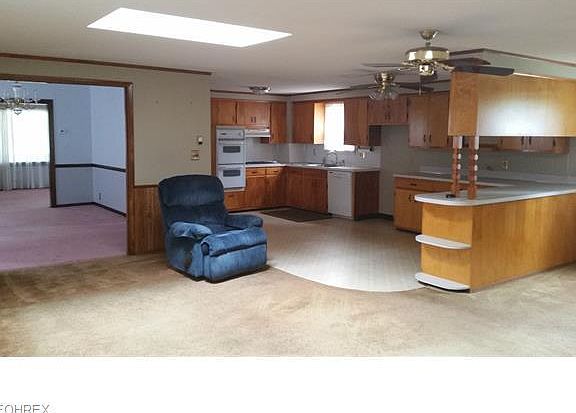 5th image of 14533 Bayes Ave
