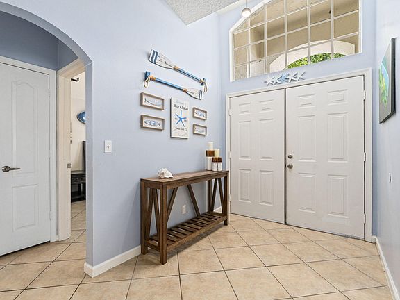 4th image of 864 NW Waterlily Place