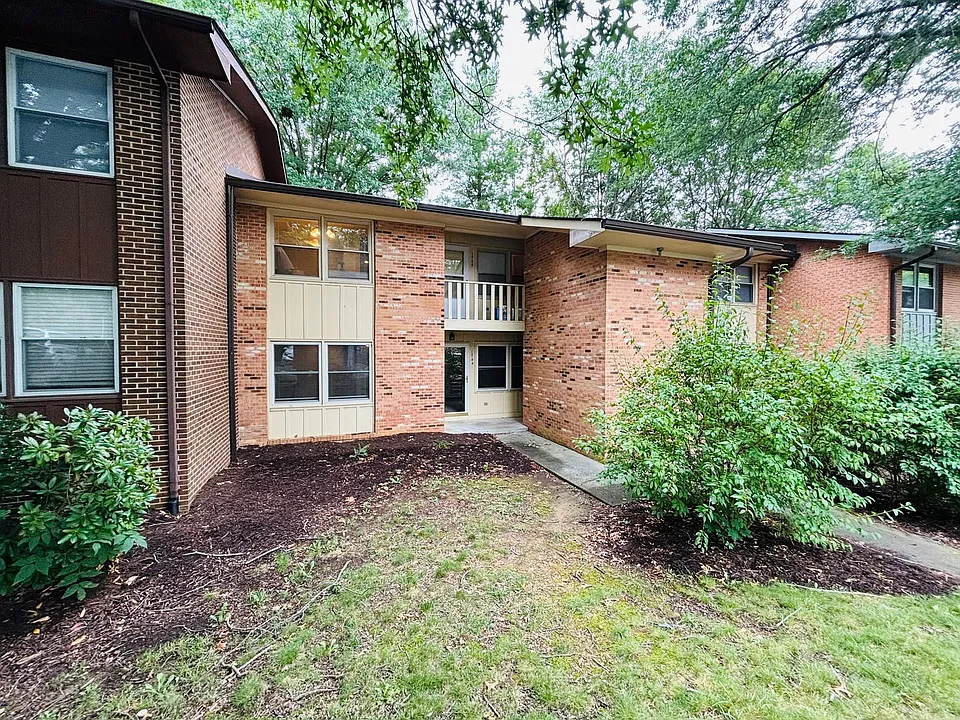 1744 Donlee Dr