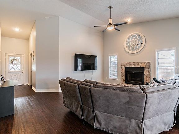 3rd image of 4740 N Dawnmeadow Ct