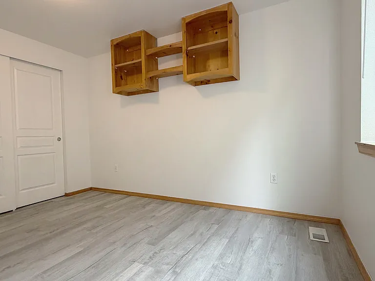 Room4