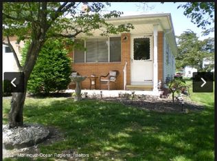 6 Nevis Ct, Toms River, NJ 08757