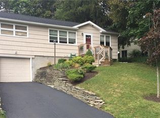 225 Barrington Rd, Syracuse, NY 13214