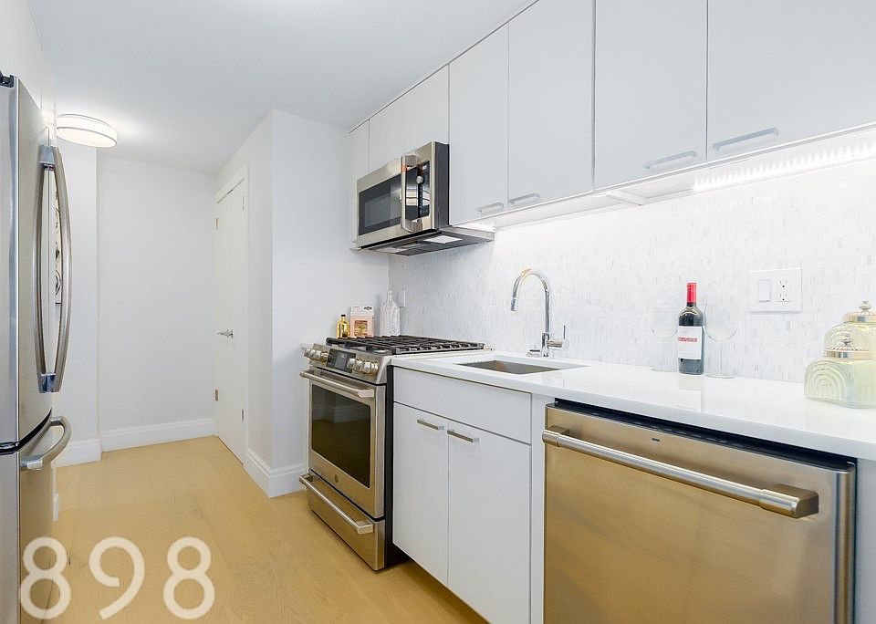 1st image of 160 W 97th St APT 9F