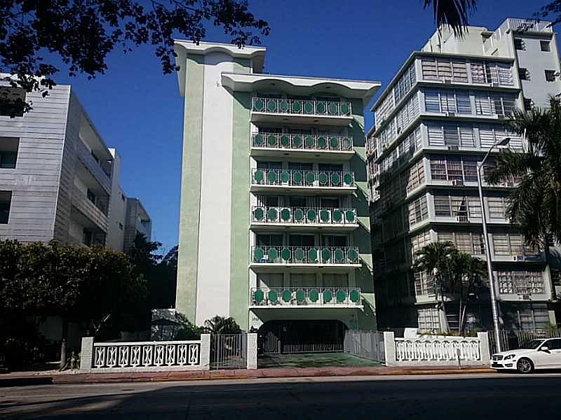 1st image of 1732 Meridian Ave APT 305