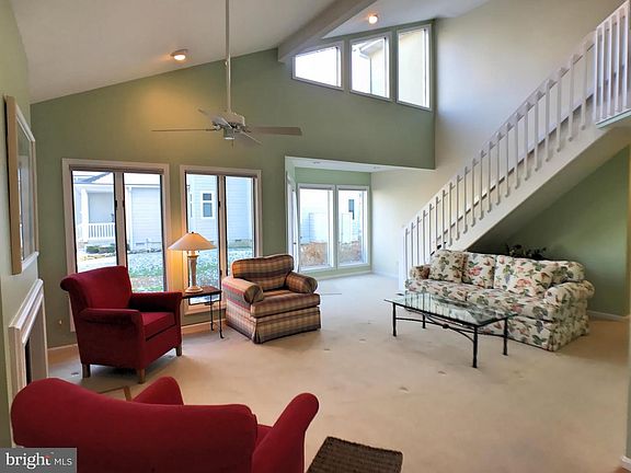 3rd image of 408 Lekites Ave