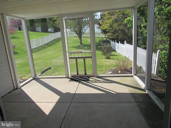 3rd image of 777 Blossom Hill Ln