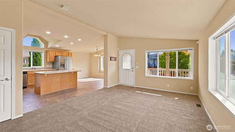 3rd image of 3597 Channel View Lane SE