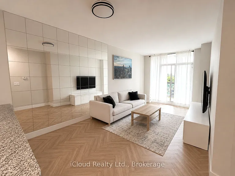 1359 Rathburn Rd E #408 — Photo 2