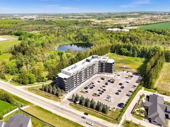 525 New Dundee Rd #322, Kitchener, ON N2P 0K8