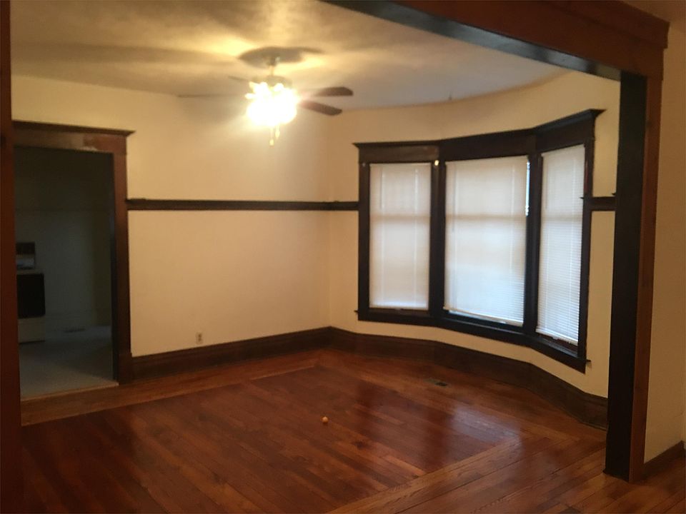1st image of 609 E Hillsdale St #1