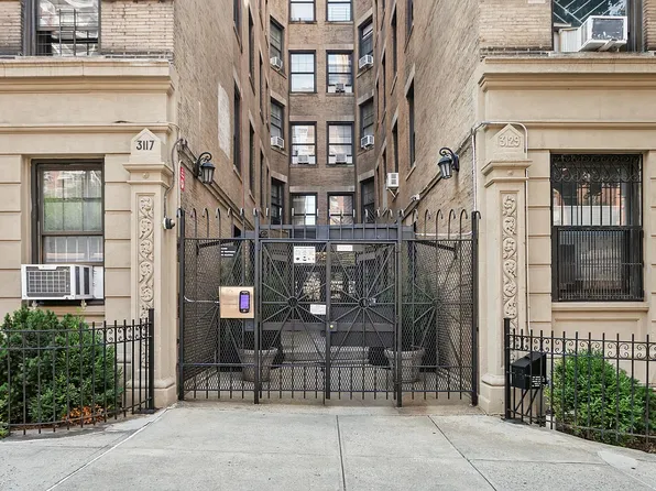 3117 Broadway 11 image 11 of 12