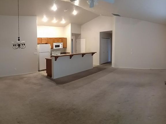 Living room_02172023