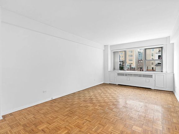 3rd image of 136 E 76th St APT 12G