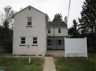 1015 N Gravel Pike, Schwenksville, PA 19473