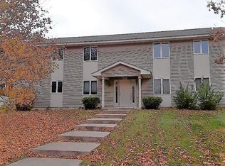 870 E 6th St, New Richmond, WI 54017