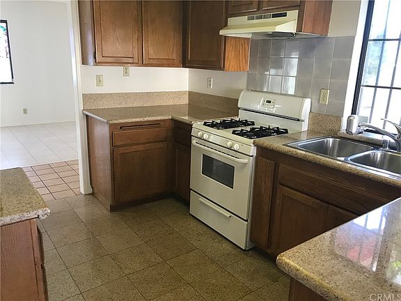 5th image of 3714 Grace Ave