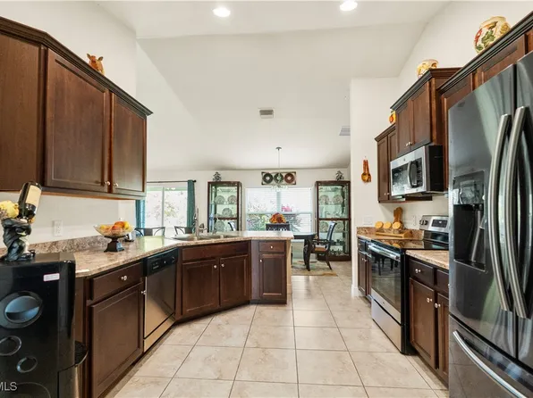 192 Townsend Ct, Lehigh Acres, FL 33972