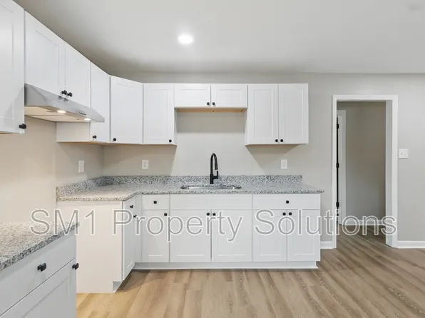 7734 Us Highway 29 N, Browns Summit, NC