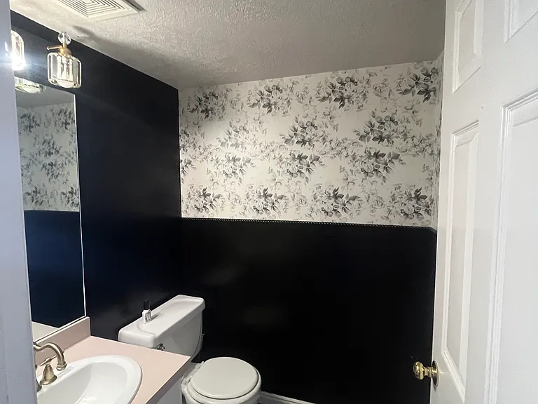 715 E Zinnia Way S — Photo 2