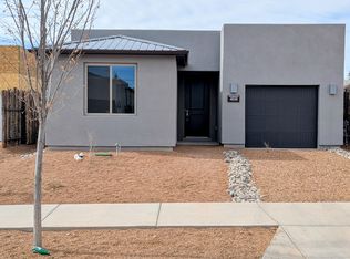4038 Fairly Rd, Santa Fe, NM 87507