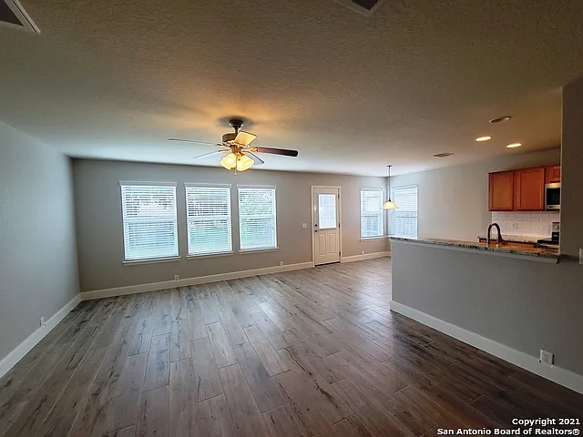 661 Silo St — Photo 17