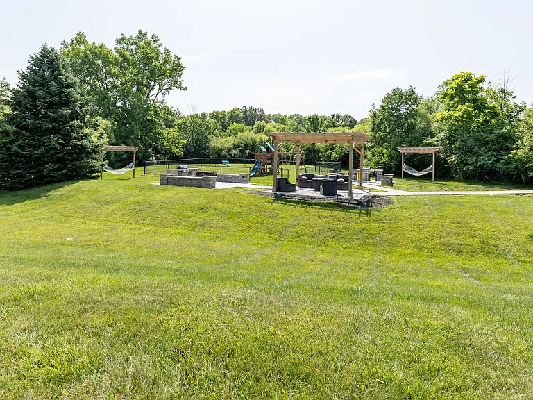 Cheswick Village — Photo 19