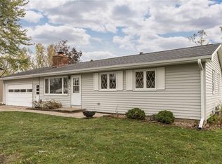 2268 Coldstream Ave NE, Cedar Rapids, IA 52402