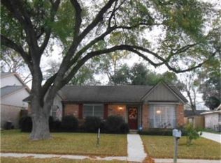 11811 Scottsdale Dr, Meadows Place, TX 77477