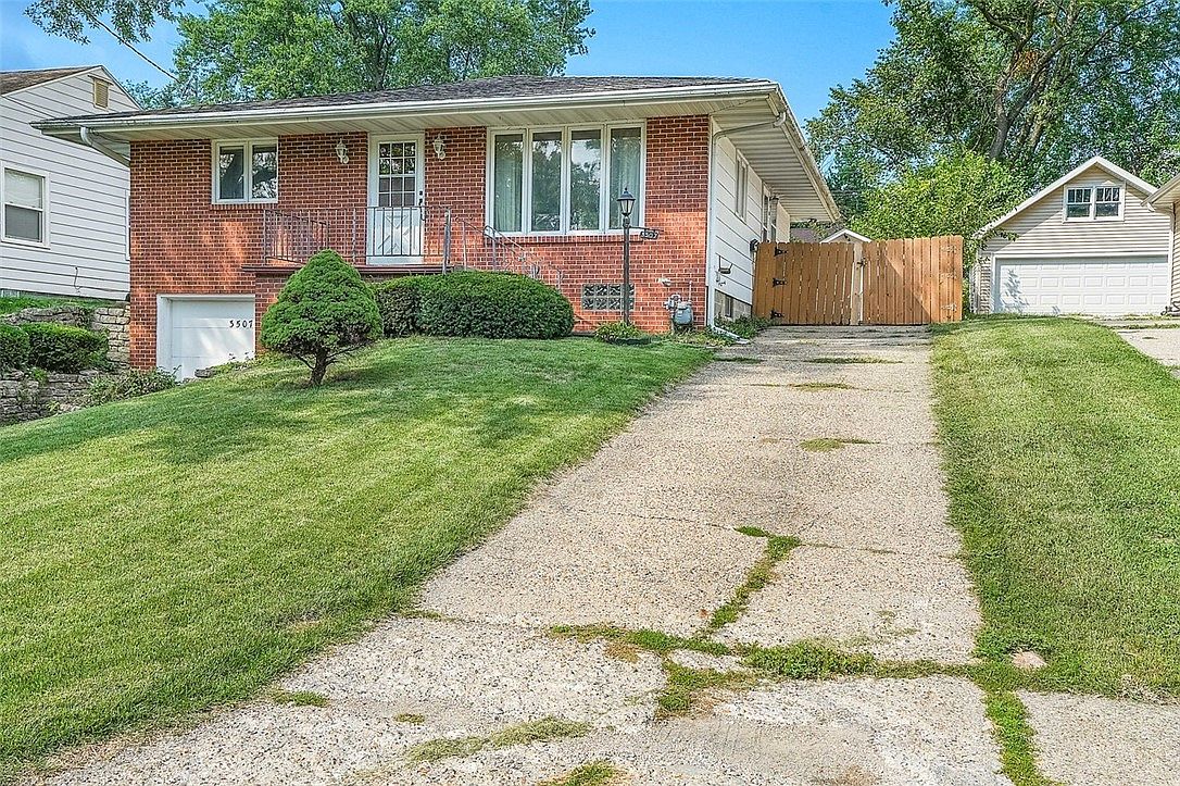 3507 Jefferson Ave, Des Moines, IA 50310 Zillow