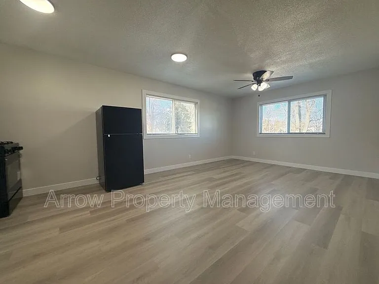 2119 Arbor St #207 — Photo 2
