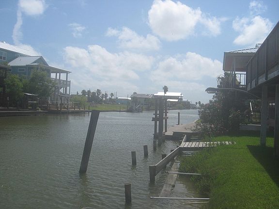 4th image of 183 Sailfish Dr