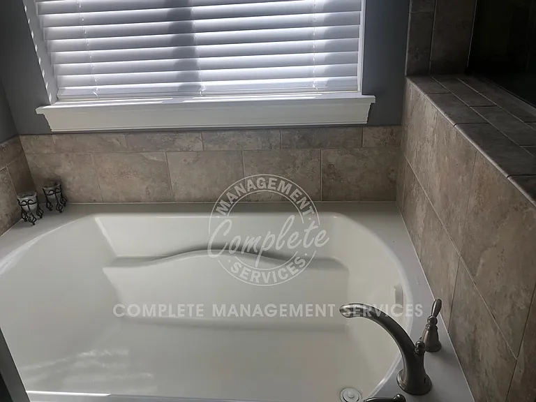 14367 Parkside Ct NW — Photo 25