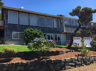 1542 NW Spring St, Newport, OR 97365