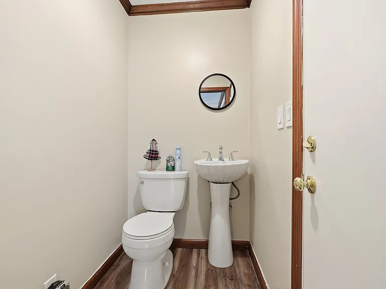 244 Federal City Rd — Photo 14